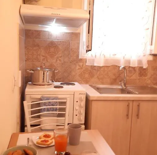 Myrsini Appartement *